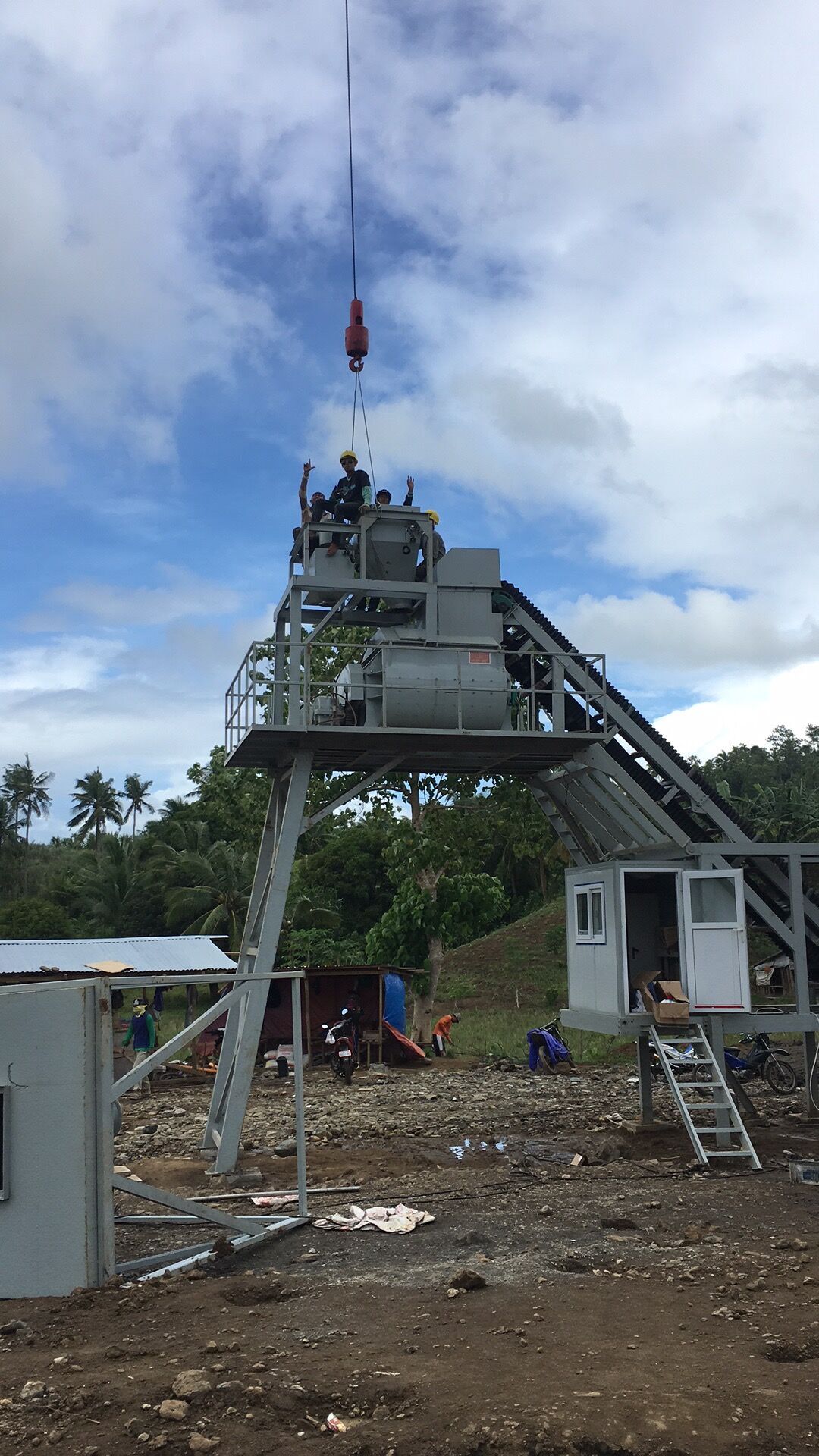 How Much Water Do Concrete Mixing Plants Use trailer concrete pump